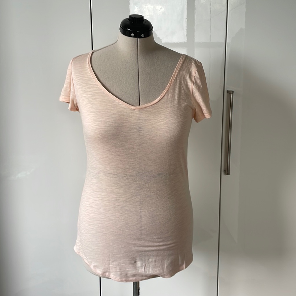 Ann Taylor Loft T-Shirt With Short Sleeves Color- Light Peach Size-Small Nwot